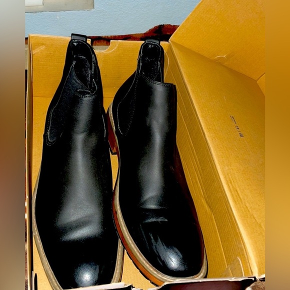 Like New PreOwned Perry Ellis PortFolio Charles Boots Mens Size 11 Sold Out !!! - Picture 9 of 11